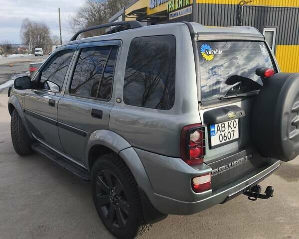 Зеленый Ленд Ровер Фрилендер, объемом двигателя 1.95 л и пробегом 390 тыс. км за 7700 $, фото 5 на Automoto.ua