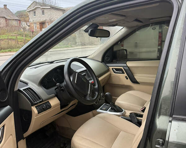 Зелений Ленд Ровер Freelander, об'ємом двигуна 2.18 л та пробігом 305 тис. км за 7150 $, фото 8 на Automoto.ua