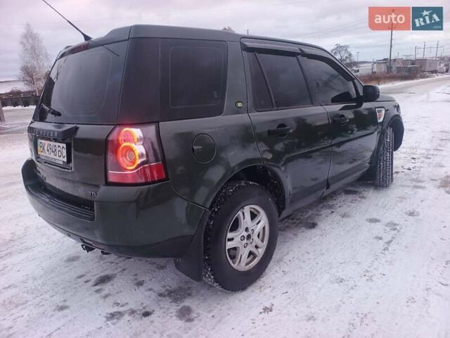 Зелений Ленд Ровер Freelander, об'ємом двигуна 2.18 л та пробігом 285 тис. км за 7500 $, фото 6 на Automoto.ua