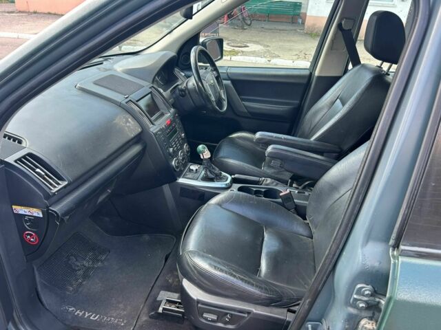 Зелений Ленд Ровер Freelander, об'ємом двигуна 2.2 л та пробігом 178 тис. км за 3600 $, фото 4 на Automoto.ua