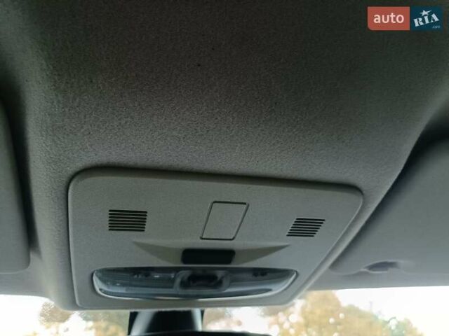 Зелений Ленд Ровер Freelander, об'ємом двигуна 2.2 л та пробігом 229 тис. км за 10200 $, фото 16 на Automoto.ua