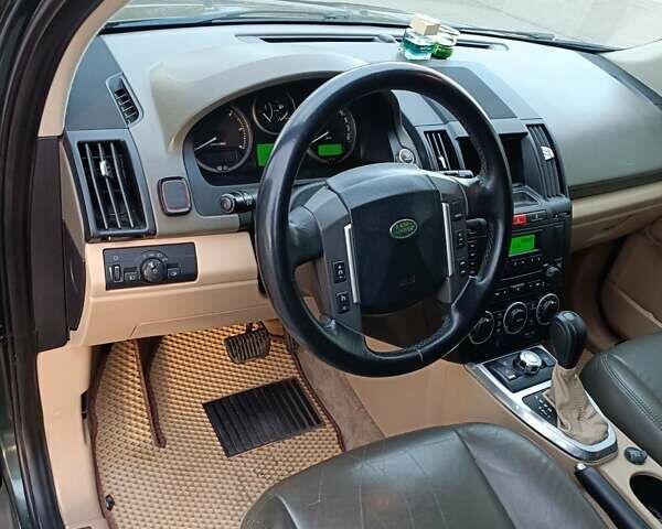 Зелений Ленд Ровер Freelander, об'ємом двигуна 2.2 л та пробігом 229 тис. км за 10200 $, фото 10 на Automoto.ua