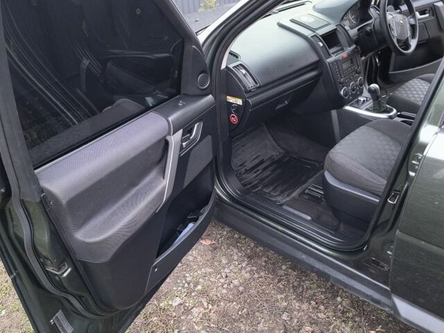 Зеленый Ленд Ровер Фрилендер, объемом двигателя 2 л и пробегом 180 тыс. км за 5000 $, фото 7 на Automoto.ua