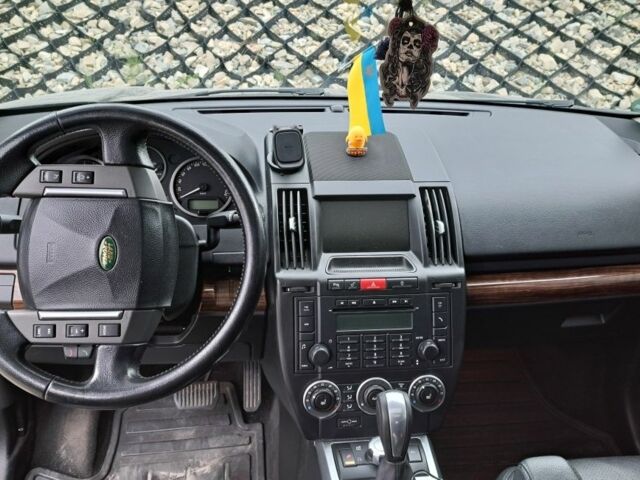 Зеленый Ленд Ровер Фрилендер, объемом двигателя 0 л и пробегом 304 тыс. км за 6000 $, фото 3 на Automoto.ua