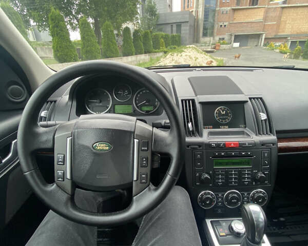 Зелений Ленд Ровер Freelander, об'ємом двигуна 2.2 л та пробігом 283 тис. км за 10350 $, фото 12 на Automoto.ua