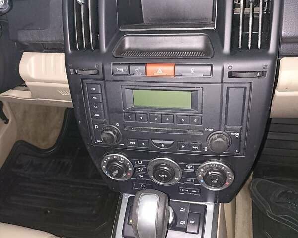 Зелений Ленд Ровер Freelander, об'ємом двигуна 2.2 л та пробігом 301 тис. км за 11499 $, фото 14 на Automoto.ua