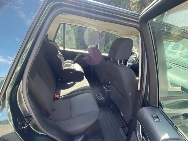 Ленд Ровер Freelander 2010 у Чернівцях на Automoto.ua Зелений Ленд Ровер Freelander, об'ємом двигуна 2.2 л та пробігом 260 тис. км за 12000 $, фото 5 на Automoto.ua