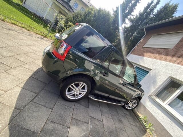 Зелений Ленд Ровер Freelander, об'ємом двигуна 2.2 л та пробігом 270 тис. км за 11800 $, фото 7 на Automoto.ua