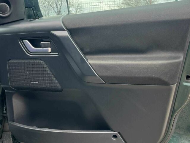 Зеленый Ленд Ровер Фрилендер, объемом двигателя 2.2 л и пробегом 230 тыс. км за 13600 $, фото 22 на Automoto.ua