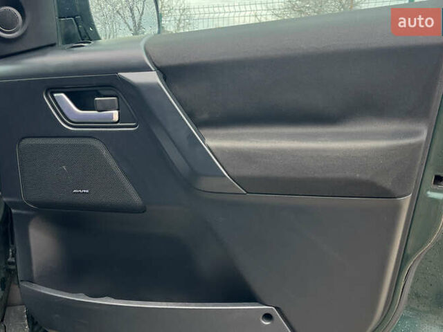 Зелений Ленд Ровер Freelander, об'ємом двигуна 2.18 л та пробігом 230 тис. км за 13600 $, фото 22 на Automoto.ua