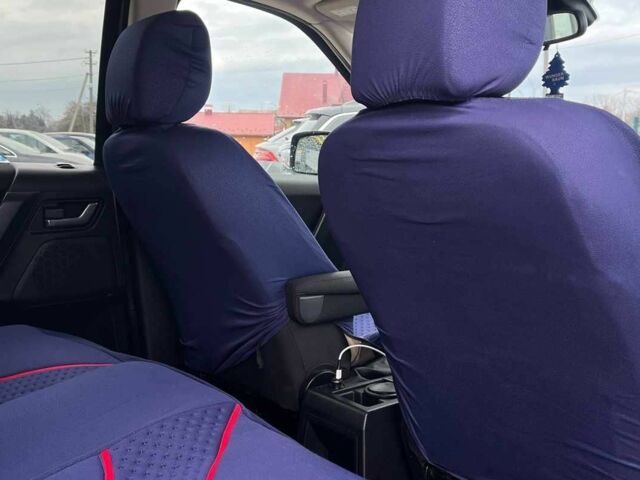 Зеленый Ленд Ровер Фрилендер, объемом двигателя 2.2 л и пробегом 230 тыс. км за 13600 $, фото 18 на Automoto.ua