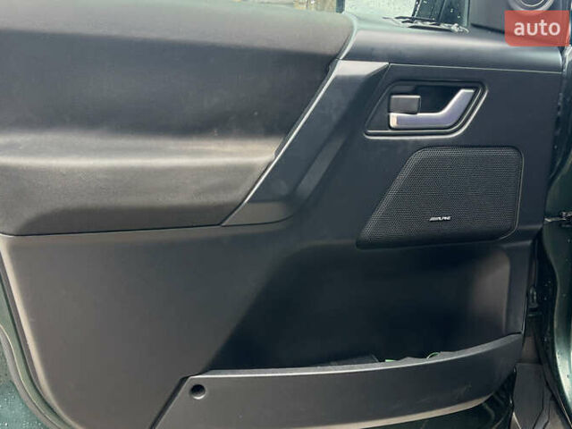 Зелений Ленд Ровер Freelander, об'ємом двигуна 2.18 л та пробігом 230 тис. км за 13600 $, фото 21 на Automoto.ua