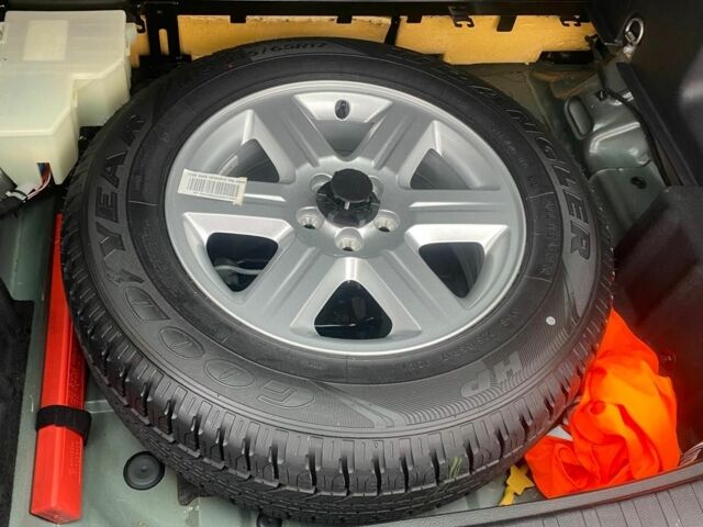 Зеленый Ленд Ровер Фрилендер, объемом двигателя 2.2 л и пробегом 240 тыс. км за 15500 $, фото 6 на Automoto.ua