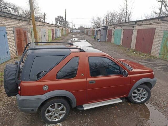 Помаранчевий Ленд Ровер Freelander, об'ємом двигуна 1.8 л та пробігом 226 тис. км за 4500 $, фото 1 на Automoto.ua