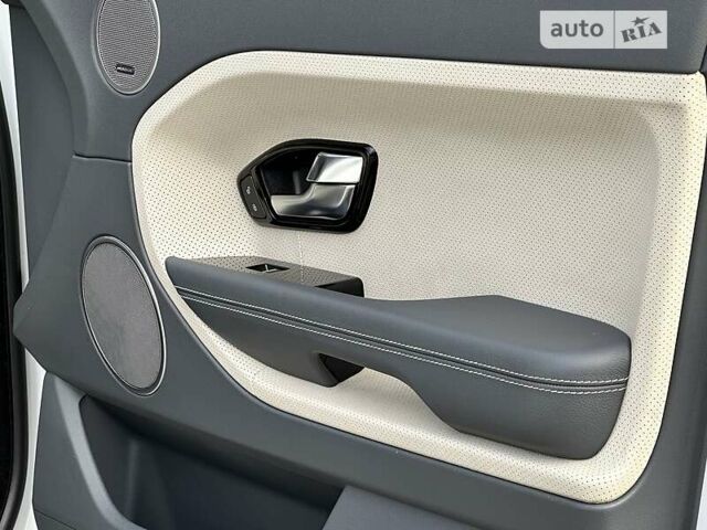 Белый Ленд Ровер Рендж Ровер Эвок, объемом двигателя 2.2 л и пробегом 40 тыс. км за 22500 $, фото 62 на Automoto.ua