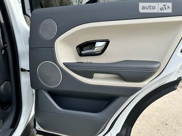 Білий Ленд Ровер Рендж Ровер Евок, об'ємом двигуна 2.2 л та пробігом 40 тис. км за 20500 $, фото 27 на Automoto.ua