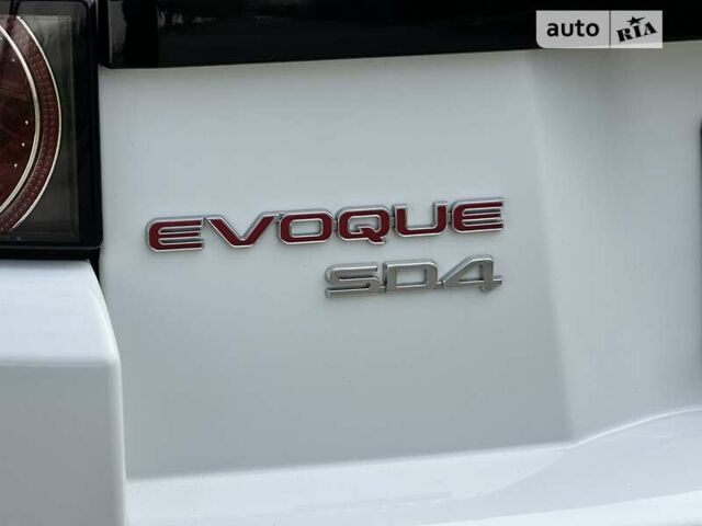 Білий Ленд Ровер Рендж Ровер Евок, об'ємом двигуна 2.2 л та пробігом 40 тис. км за 20500 $, фото 4 на Automoto.ua