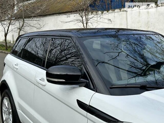 Білий Ленд Ровер Рендж Ровер Евок, об'ємом двигуна 2.2 л та пробігом 40 тис. км за 20500 $, фото 3 на Automoto.ua