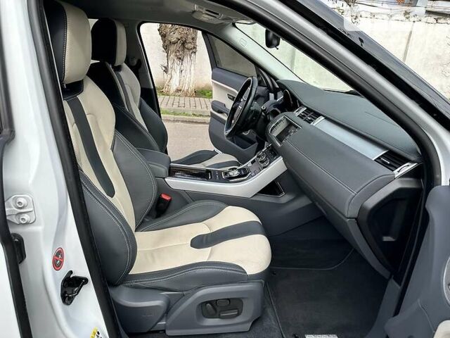 Белый Ленд Ровер Рендж Ровер Эвок, объемом двигателя 2.2 л и пробегом 40 тыс. км за 29999 $, фото 44 на Automoto.ua