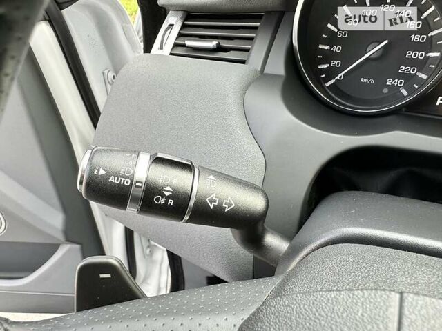 Белый Ленд Ровер Рендж Ровер Эвок, объемом двигателя 2.2 л и пробегом 40 тыс. км за 29999 $, фото 75 на Automoto.ua