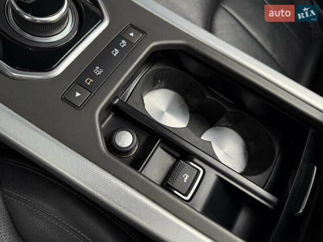 Ленд Ровер Рендж Ровер Эвок 2017 в Киеве на Automoto.ua Белый Ленд Ровер Рендж Ровер Эвок, объемом двигателя 2 л и пробегом 110 тыс. км за 29999 $, фото 20 на Automoto.ua