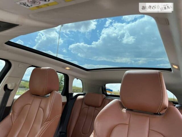 Белый Ленд Ровер Рендж Ровер Эвок, объемом двигателя 2.18 л и пробегом 0 тыс. км за 17900 $, фото 12 на Automoto.ua