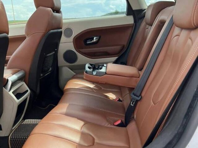 Белый Ленд Ровер Рендж Ровер Эвок, объемом двигателя 2.18 л и пробегом 0 тыс. км за 17900 $, фото 5 на Automoto.ua