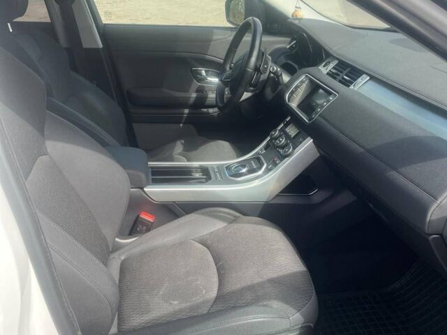 Білий Ленд Ровер Рендж Ровер Евок, об'ємом двигуна 2 л та пробігом 0 тис. км за 26900 $, фото 16 на Automoto.ua