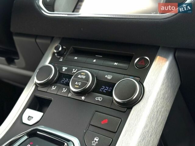 Білий Ленд Ровер Рендж Ровер Евок, об'ємом двигуна 2 л та пробігом 179 тис. км за 12500 $, фото 58 на Automoto.ua