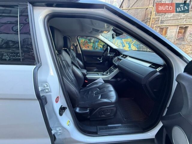 Белый Ленд Ровер Рендж Ровер Эвок, объемом двигателя 2 л и пробегом 168 тыс. км за 17400 $, фото 53 на Automoto.ua