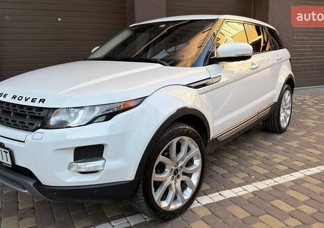 Белый Ленд Ровер Рендж Ровер Эвок, объемом двигателя 2 л и пробегом 142 тыс. км за 13750 $, фото 1 на Automoto.ua