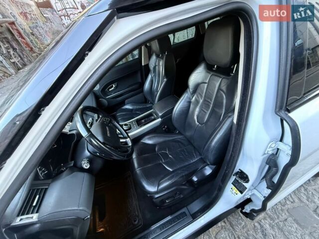 Белый Ленд Ровер Рендж Ровер Эвок, объемом двигателя 2 л и пробегом 168 тыс. км за 17400 $, фото 38 на Automoto.ua