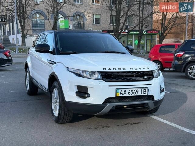 Белый Ленд Ровер Рендж Ровер Эвок, объемом двигателя 2.18 л и пробегом 198 тыс. км за 16200 $, фото 2 на Automoto.ua