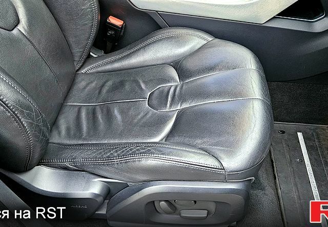 Белый Ленд Ровер Рендж Ровер Эвок, объемом двигателя 2 л и пробегом 84 тыс. км за 17900 $, фото 9 на Automoto.ua