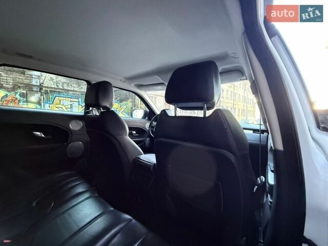 Белый Ленд Ровер Рендж Ровер Эвок, объемом двигателя 2 л и пробегом 168 тыс. км за 17400 $, фото 69 на Automoto.ua