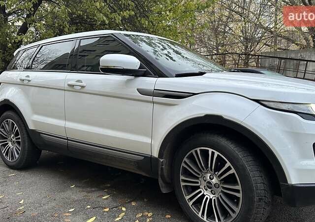Ленд Ровер Рендж Ровер Евок 2011 у Києві на Automoto.ua Білий Ленд Ровер Рендж Ровер Евок, об'ємом двигуна 2.18 л та пробігом 202 тис. км за 19500 $, фото 1 на Automoto.ua