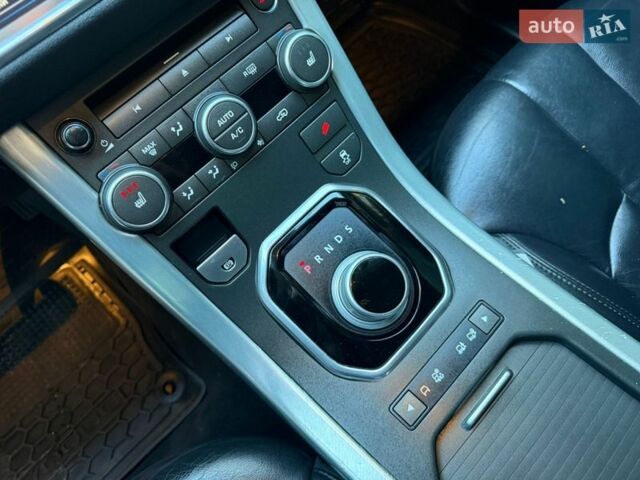 Белый Ленд Ровер Рендж Ровер Эвок, объемом двигателя 2 л и пробегом 168 тыс. км за 17400 $, фото 45 на Automoto.ua