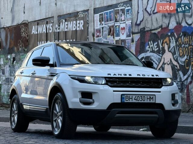 Белый Ленд Ровер Рендж Ровер Эвок, объемом двигателя 2 л и пробегом 168 тыс. км за 17400 $, фото 2 на Automoto.ua