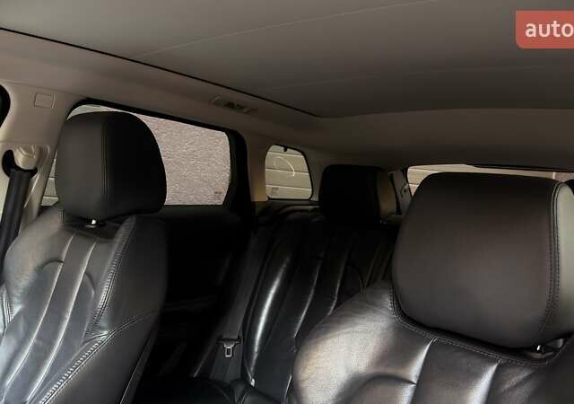 Белый Ленд Ровер Рендж Ровер Эвок, объемом двигателя 2 л и пробегом 142 тыс. км за 13750 $, фото 24 на Automoto.ua