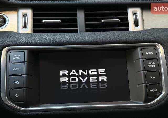 Белый Ленд Ровер Рендж Ровер Эвок, объемом двигателя 2 л и пробегом 142 тыс. км за 13750 $, фото 19 на Automoto.ua