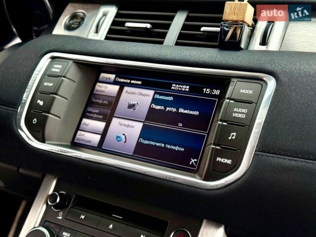 Білий Ленд Ровер Рендж Ровер Евок, об'ємом двигуна 2 л та пробігом 179 тис. км за 12500 $, фото 59 на Automoto.ua