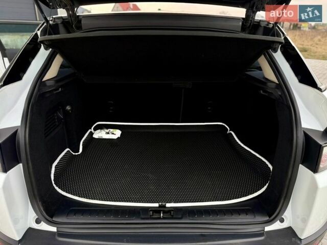 Білий Ленд Ровер Рендж Ровер Евок, об'ємом двигуна 2 л та пробігом 179 тис. км за 12500 $, фото 49 на Automoto.ua