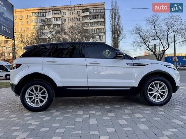 Белый Ленд Ровер Рендж Ровер Эвок, объемом двигателя 2 л и пробегом 168 тыс. км за 17800 $, фото 60 на Automoto.ua