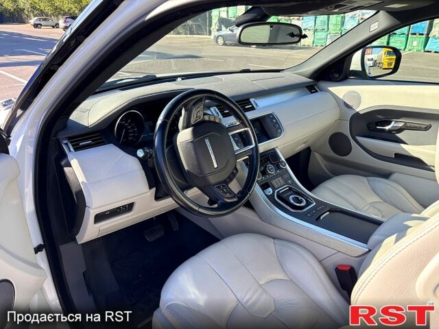 Белый Ленд Ровер Рендж Ровер Эвок, объемом двигателя 2 л и пробегом 135 тыс. км за 17000 $, фото 6 на Automoto.ua