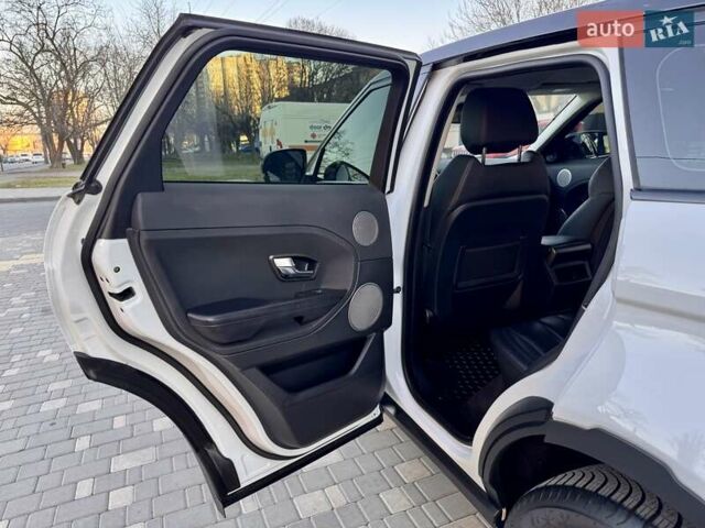 Белый Ленд Ровер Рендж Ровер Эвок, объемом двигателя 2 л и пробегом 168 тыс. км за 17800 $, фото 22 на Automoto.ua