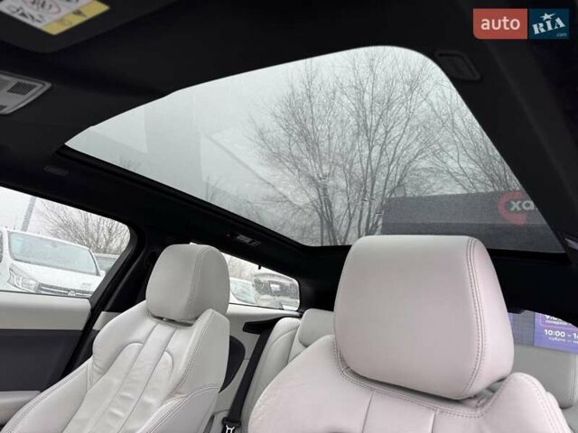 Белый Ленд Ровер Рендж Ровер Эвок, объемом двигателя 2 л и пробегом 144 тыс. км за 18500 $, фото 20 на Automoto.ua
