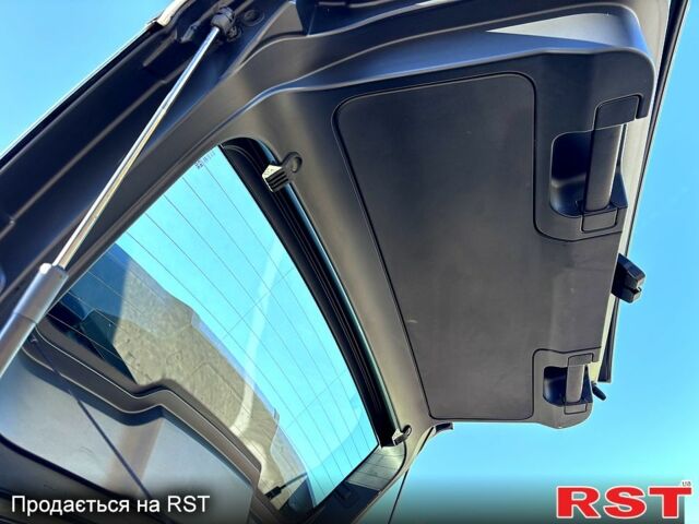 Белый Ленд Ровер Рендж Ровер Эвок, объемом двигателя 2 л и пробегом 135 тыс. км за 17000 $, фото 10 на Automoto.ua