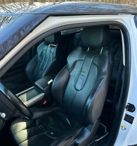 Белый Ленд Ровер Рендж Ровер Эвок, объемом двигателя 2 л и пробегом 179 тыс. км за 12700 $, фото 21 на Automoto.ua