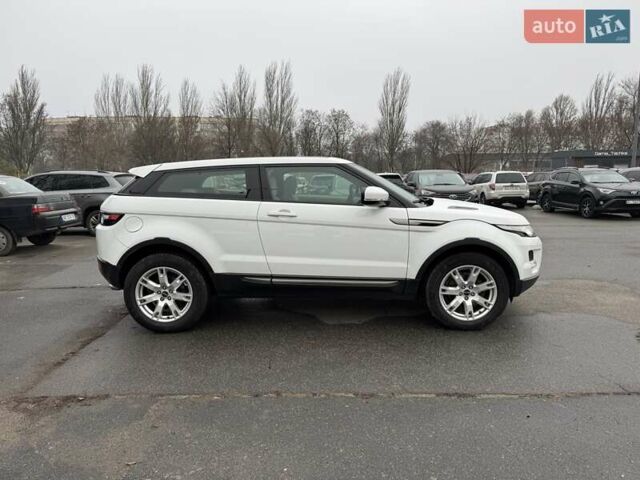 Белый Ленд Ровер Рендж Ровер Эвок, объемом двигателя 2 л и пробегом 144 тыс. км за 18500 $, фото 3 на Automoto.ua