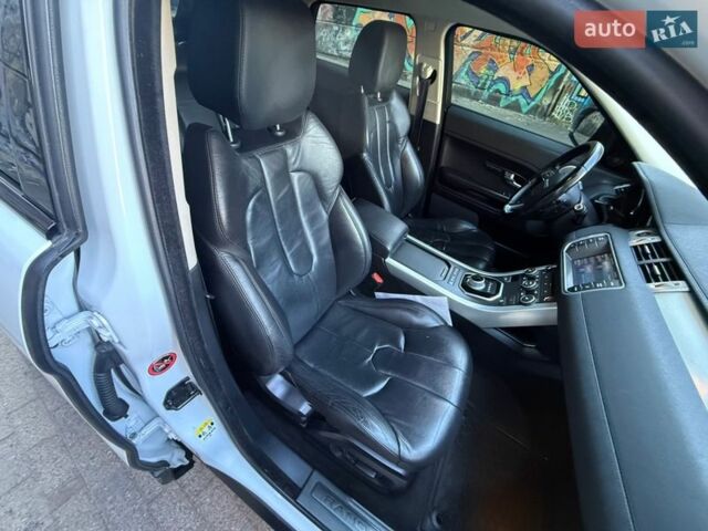 Белый Ленд Ровер Рендж Ровер Эвок, объемом двигателя 2 л и пробегом 168 тыс. км за 17400 $, фото 54 на Automoto.ua